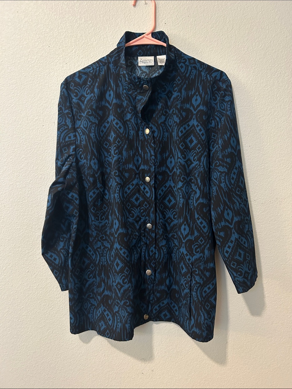 Zenergy Men's Blue & Black Patterned Casual Button-Down